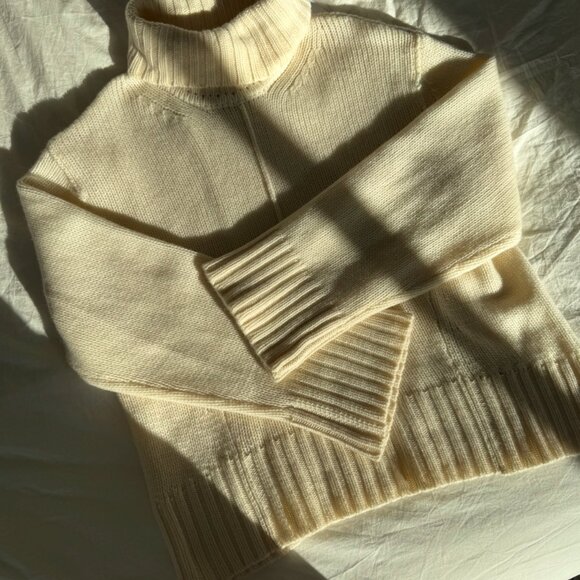 Forte Cashmere Turtleneck Sweater- Cream (S) - Picture 4 of 5